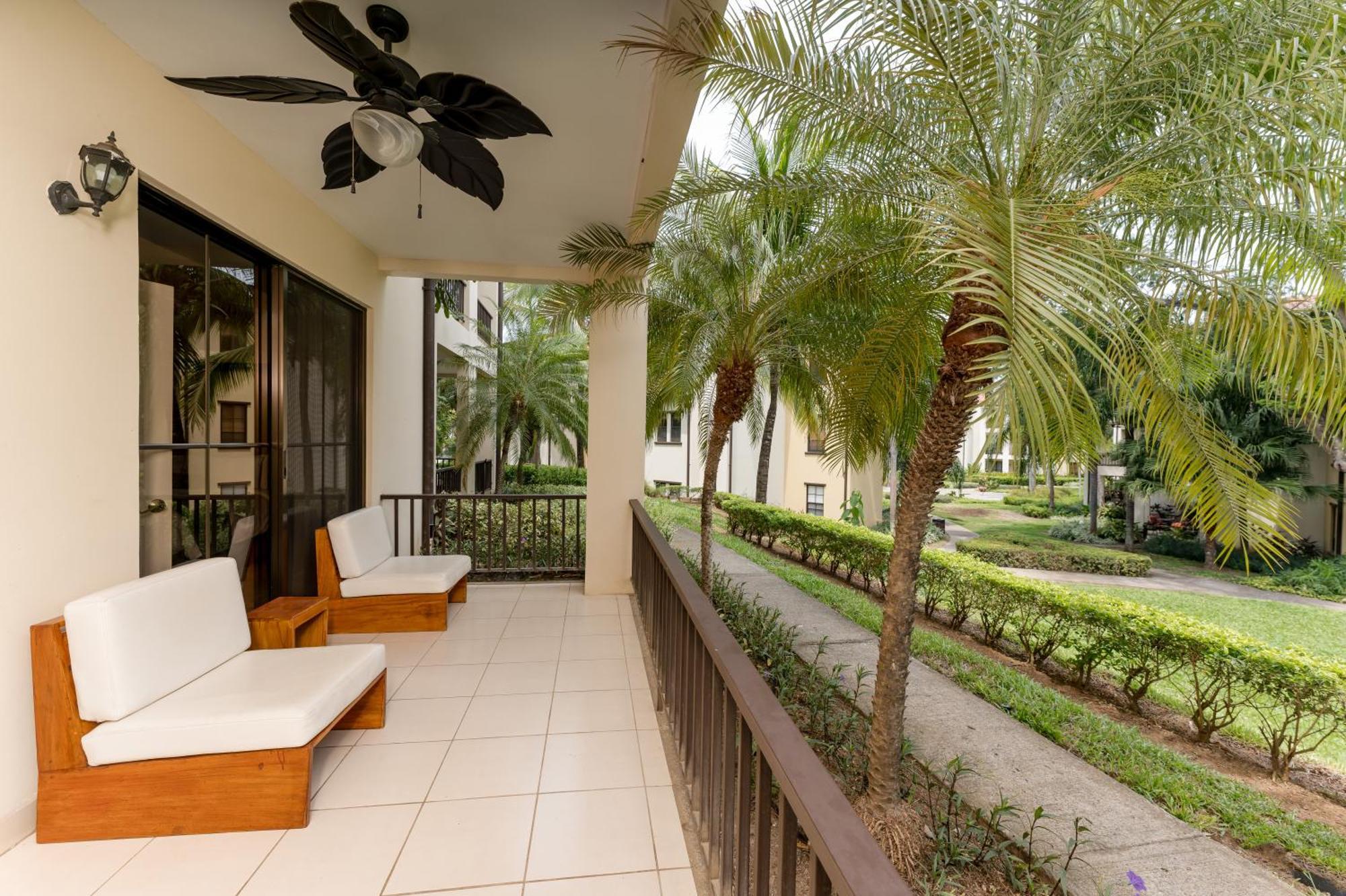 Coco Breeze Private Residence Экстерьер фото