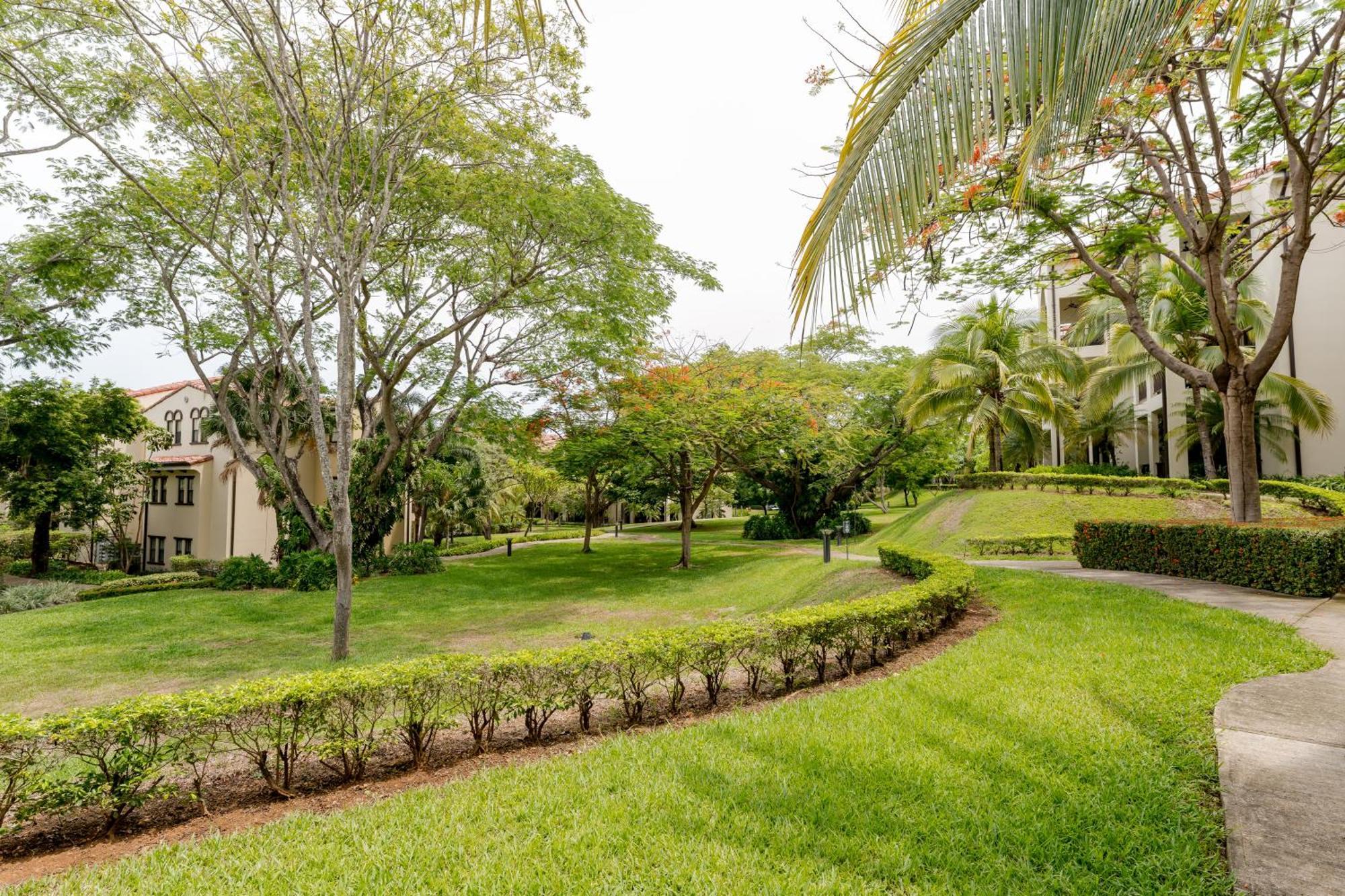 Coco Breeze Private Residence Экстерьер фото